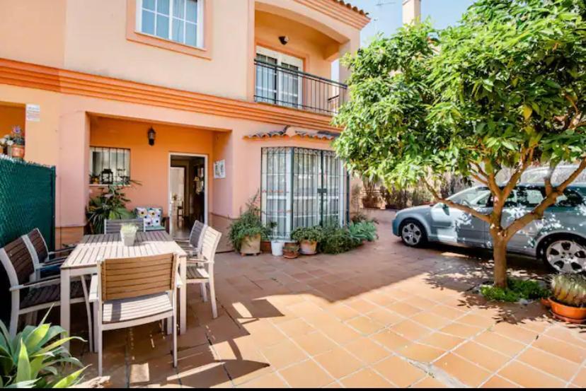 2 La Casa De Marilo Apartamento Tomares Exterior foto