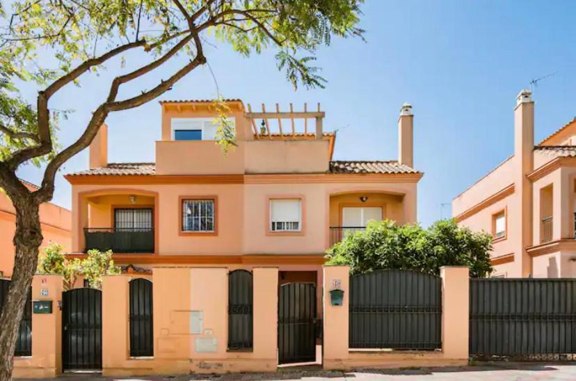 2 La Casa De Marilo Apartamento Tomares Exterior foto
